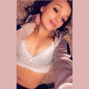 Meet your Posher, Lacey